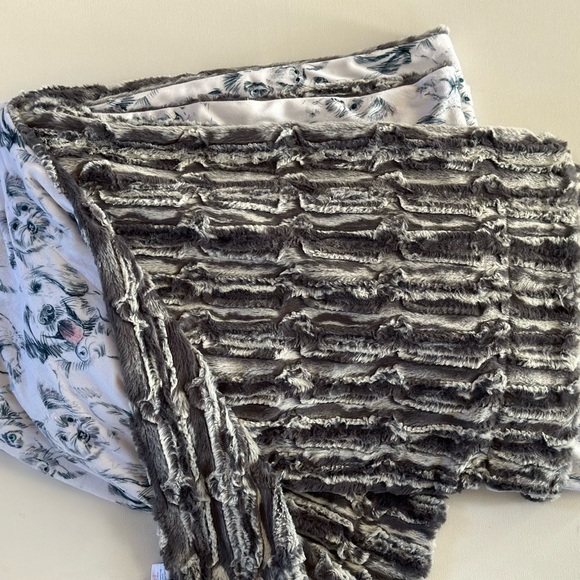 Dog Print Minky Blanket With Graphite Lapin Backing 60 By 82 New With Tags - Picture 3 of 6